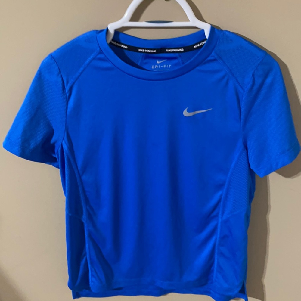 Juniors/Women’s Nike Running shirt